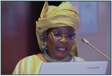Participation de commissaire Fatou SOW SARR à la première édition du colloque annuel de FAUEFAO   26-27  octobre 2022 à  à Dakar